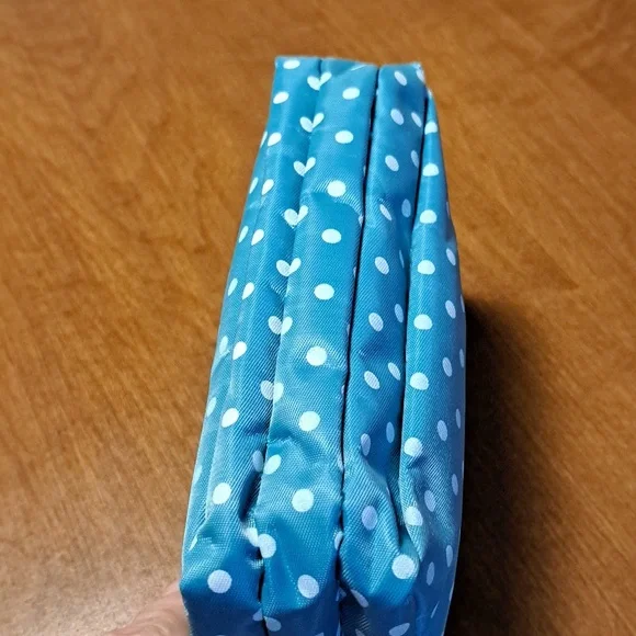 Womans bag/ BUNDLE ONLY 2or more items - Picture 3 of 5